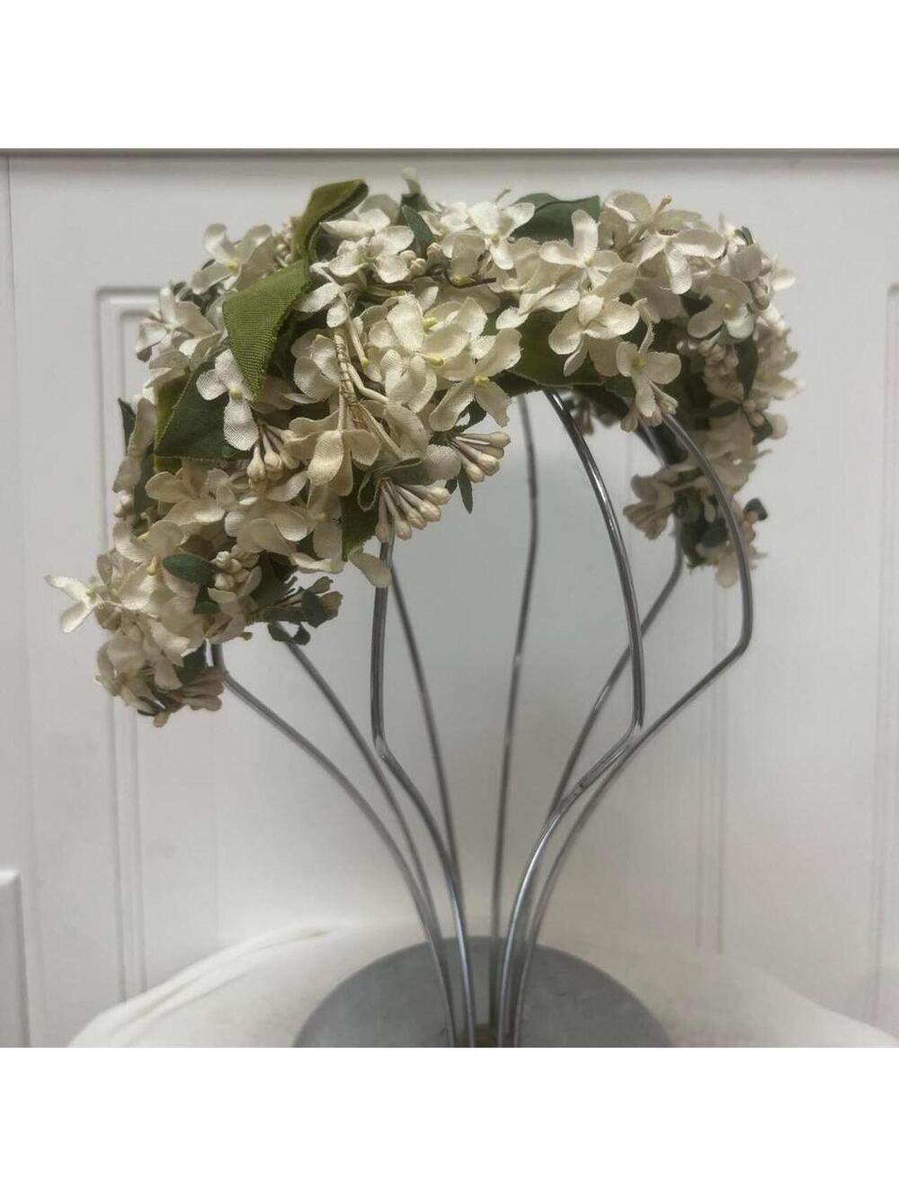 vintage flower bridal crown/wreath circa 1930s or 1940s